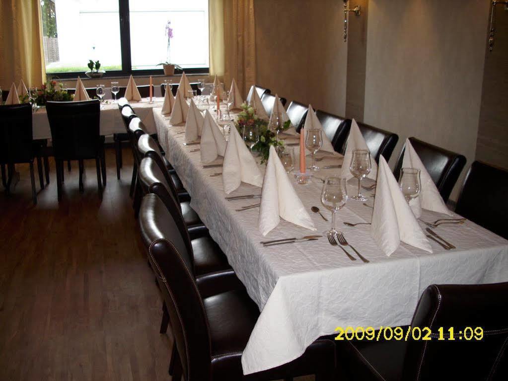 Hotel Taunusblick Hömberg Extérieur photo